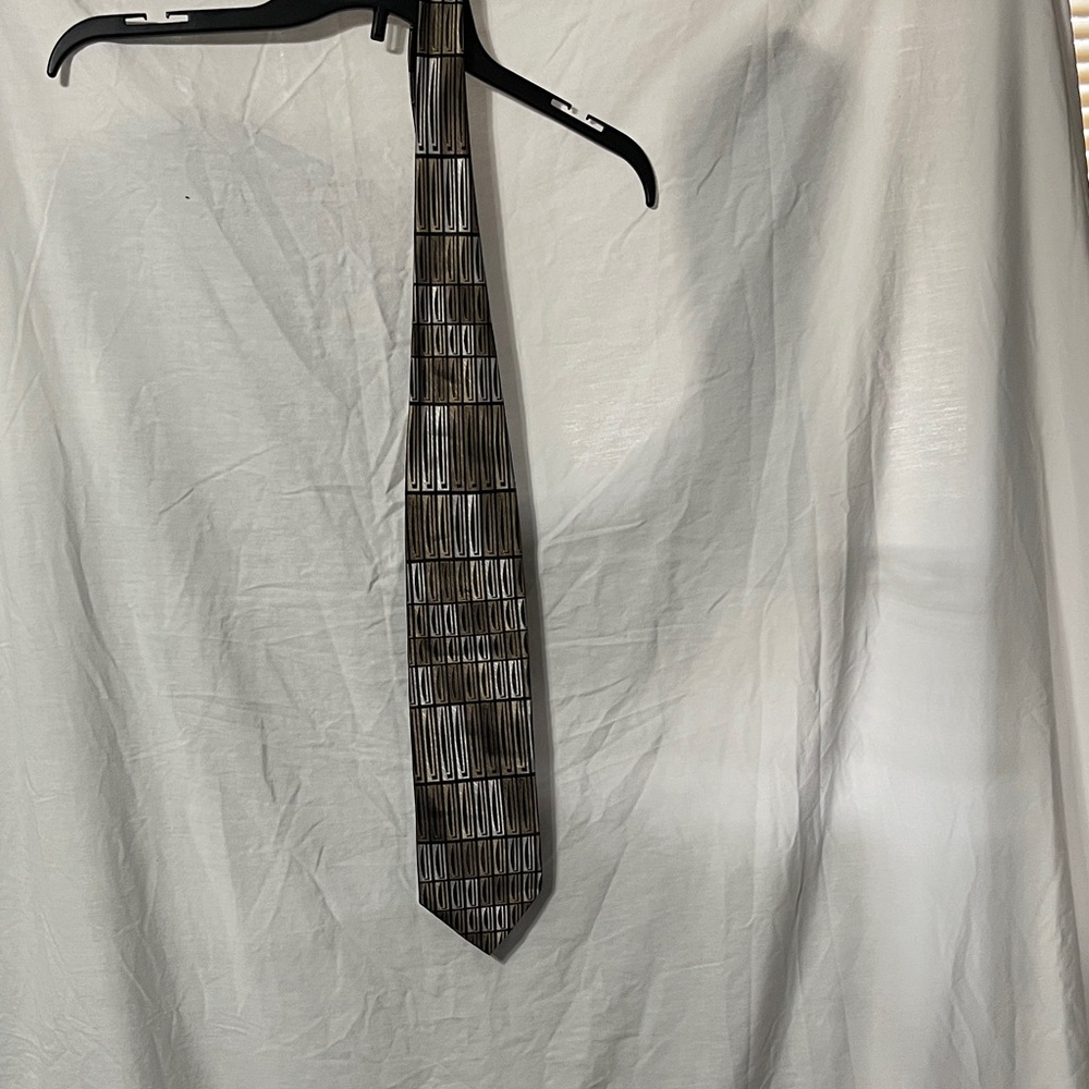 Pronto Uomo Silk Black and Gray Patterned Tie